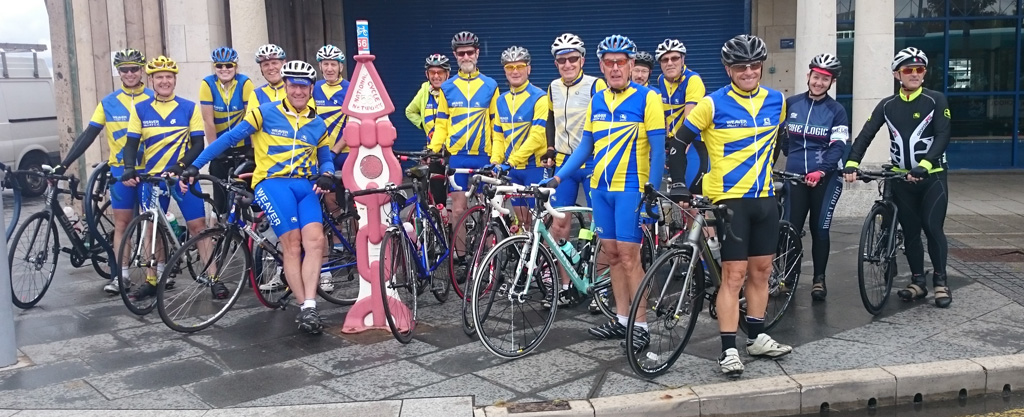 Obligatory photo-stop, before getting into the ride proper.